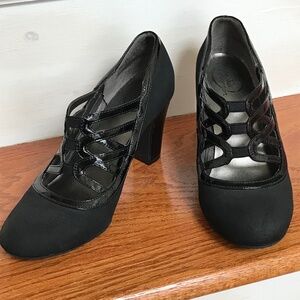 Life Stride 7.5US 4.5UK comfort heels matte black patent black accent NEW